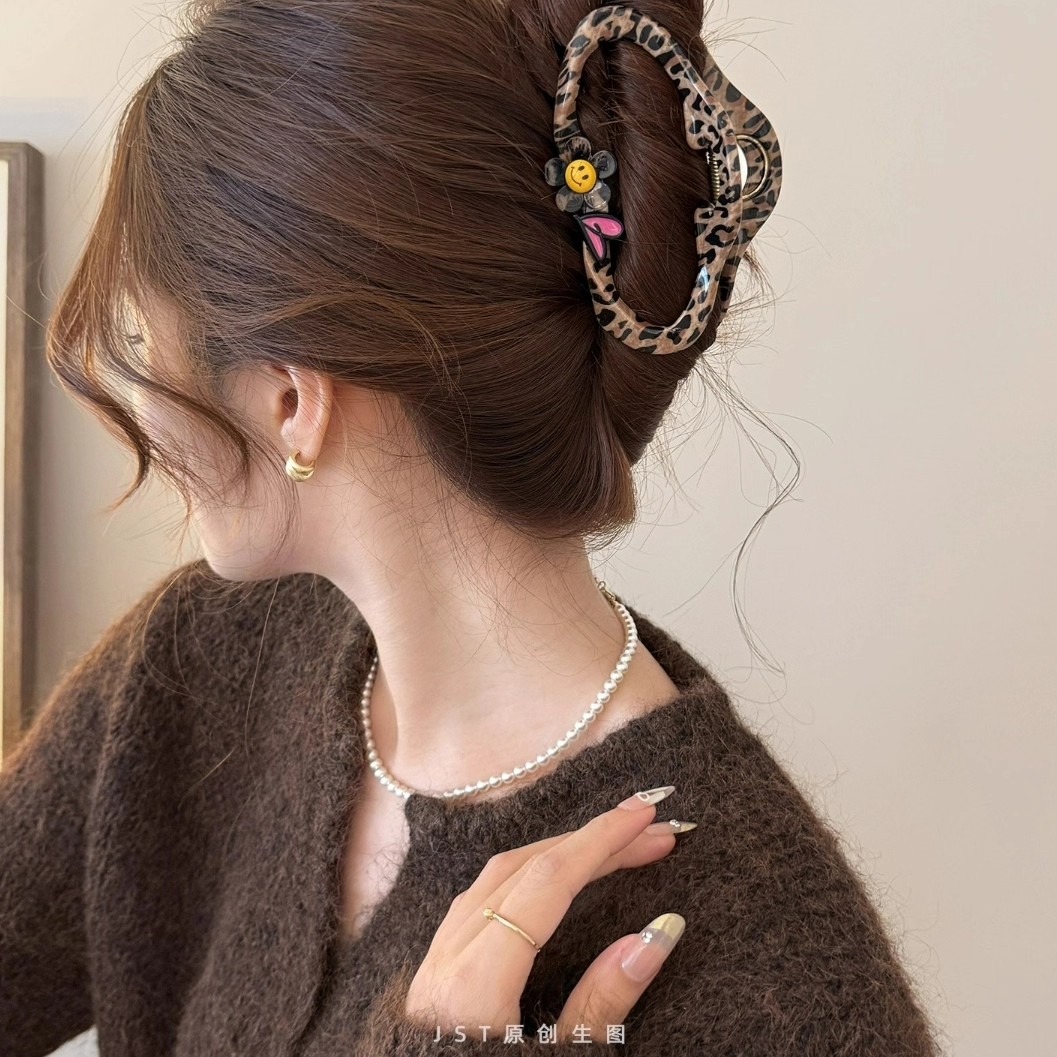 韩国甜酷豹纹小众云朵小狗球球水钻发抓洋气时尚抓夹高马尾盘发饰