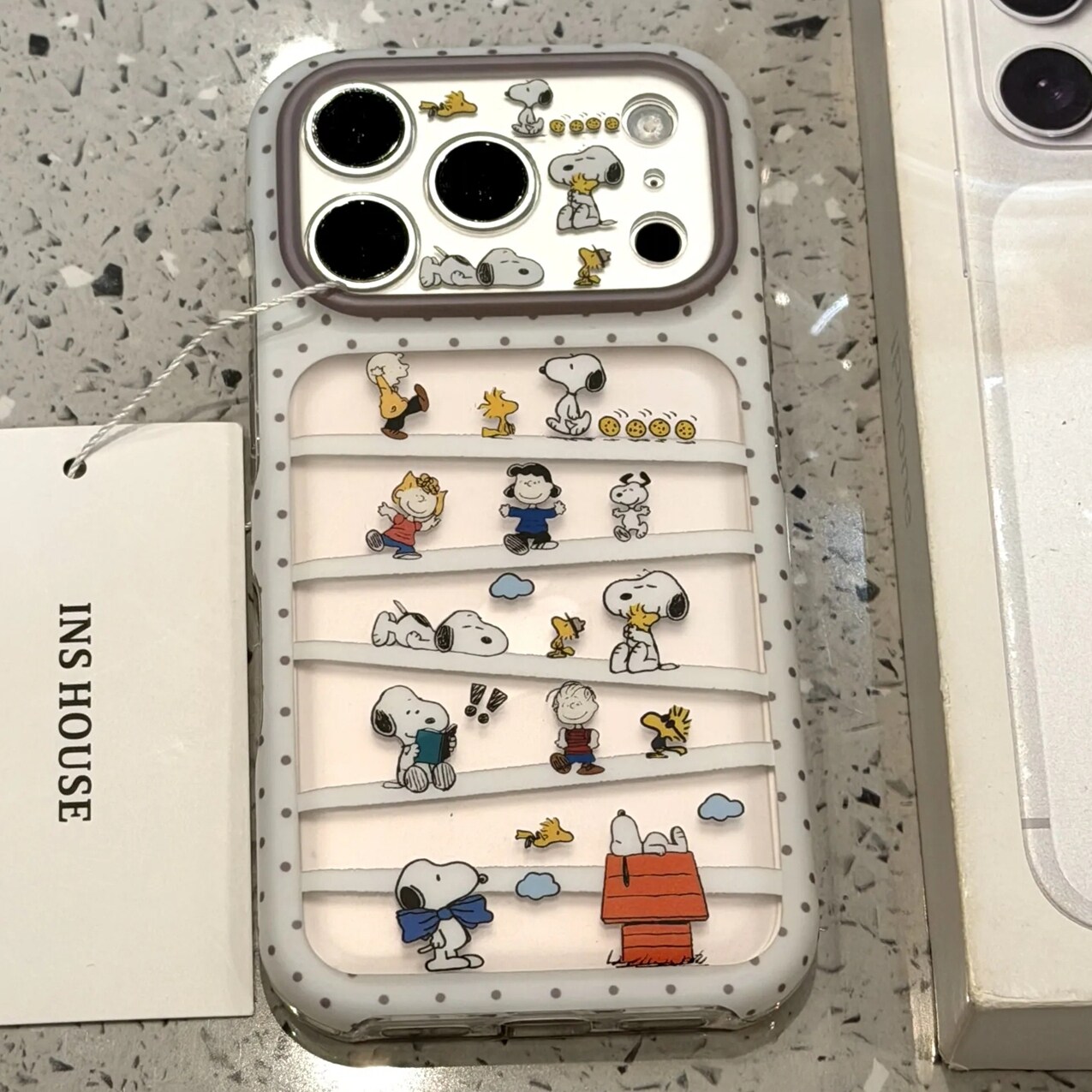 雨柠适用于iphone18promax手机壳童趣可爱17pm斜条纹看书史努比家族16卡通日韩个性创意15防摔保护套