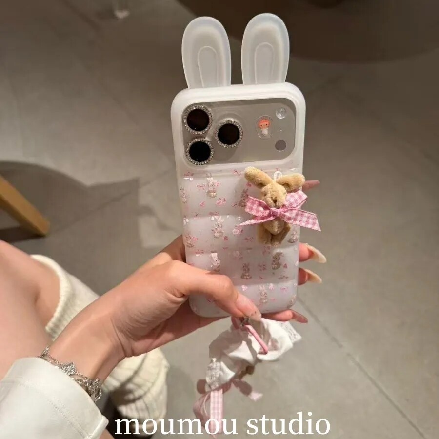 雨柠可爱羽绒服碎花兔子公仔适用于iPhone17promax新款苹果16手机壳15小清新日韩ins14防摔保护套