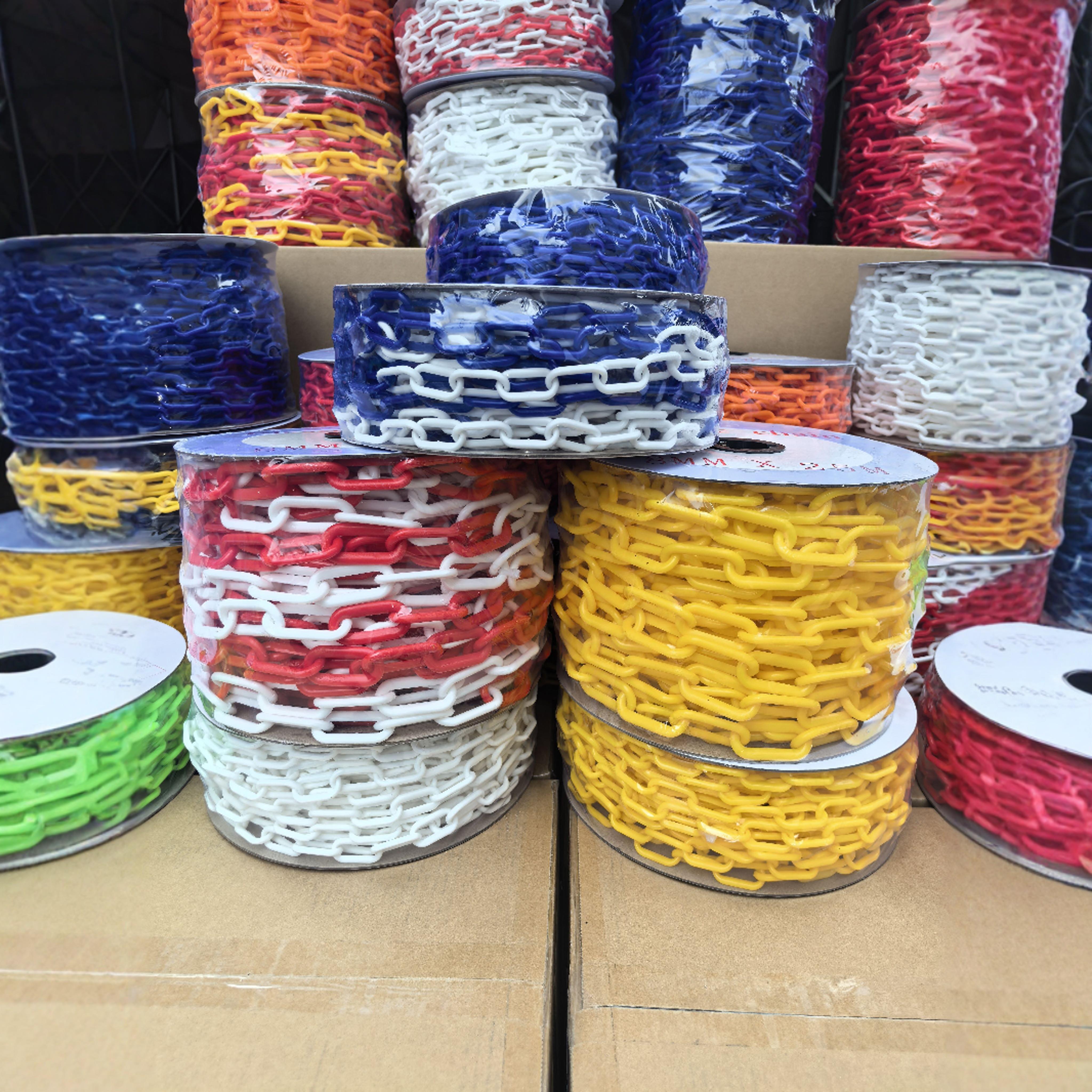 6mm卷装塑料链条50米塑料链条绿蓝红黄色胶链警示25米卷轴进出口