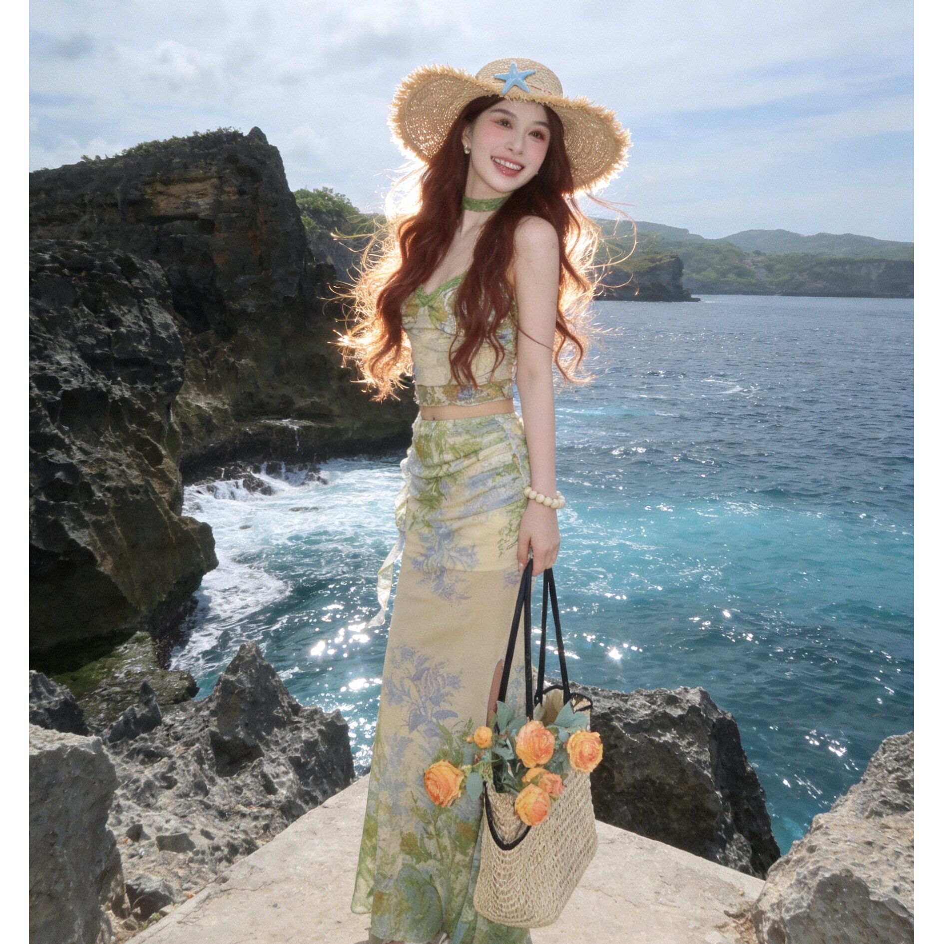 绿色茶歇法式碎花连衣裙女夏季新款上衣包臀半身裙海边度假三件套