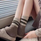 2026新款 爆款 中筒袜美拉德无骨勃肯鞋 袜子女款 搭配秋冬春季 中筒袜