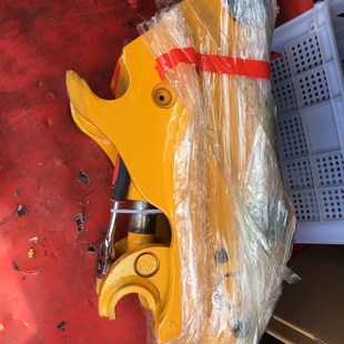 C70 快速接头总成 C85W 挖掘机 快接快换连接器 95W胶轮式 源B70