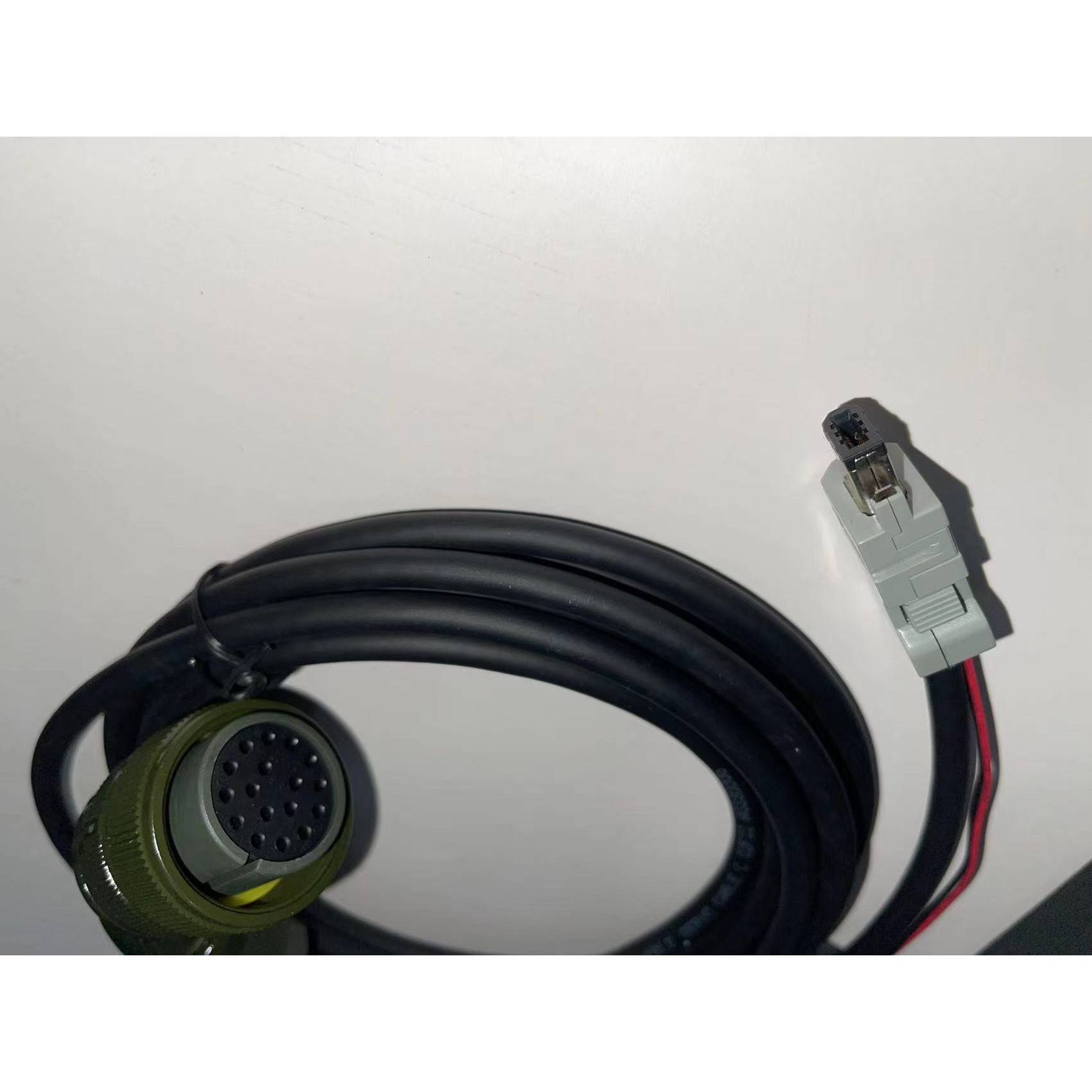 睿能伺服航插型编码器线缆LE-1SLAN-030绝对值电池线LE-1SBBM-030