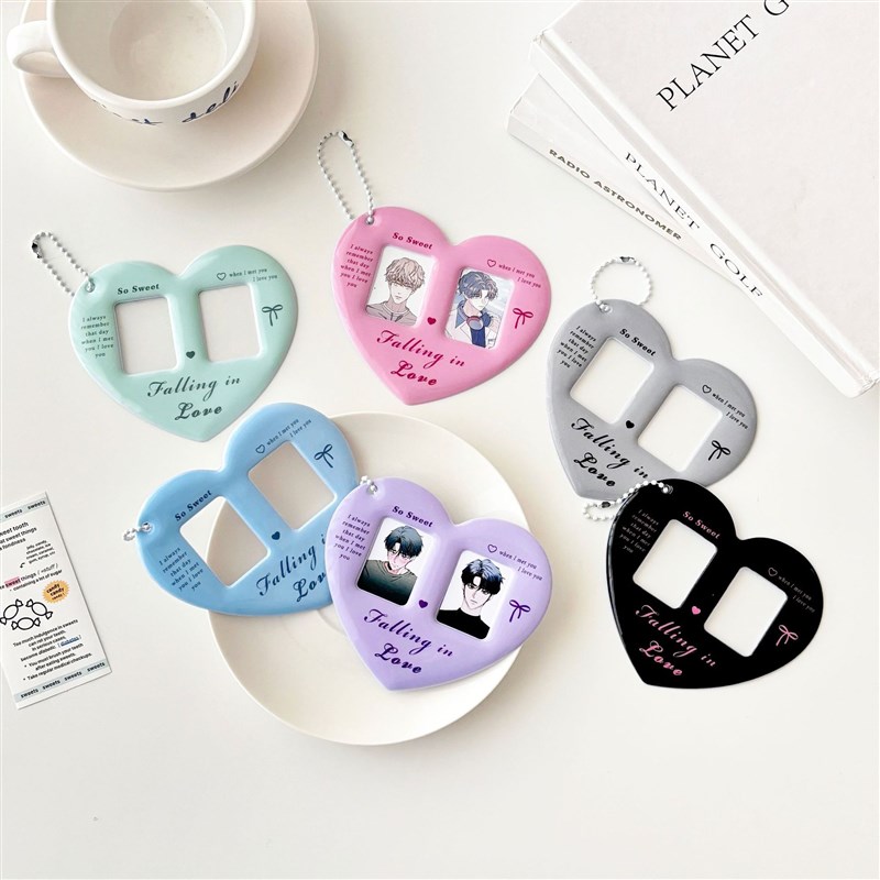 CP卡套爱心双卡位1寸情侣证件照收纳套心形包挂追星女孩小卡收纳