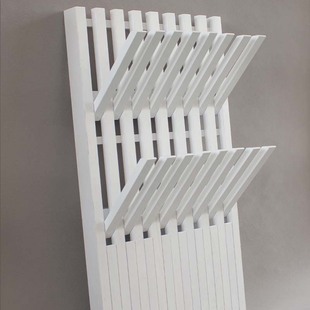 钢琴键实木白色挂衣板创意y入户白蜡木挂衣架墙上收纳衣帽