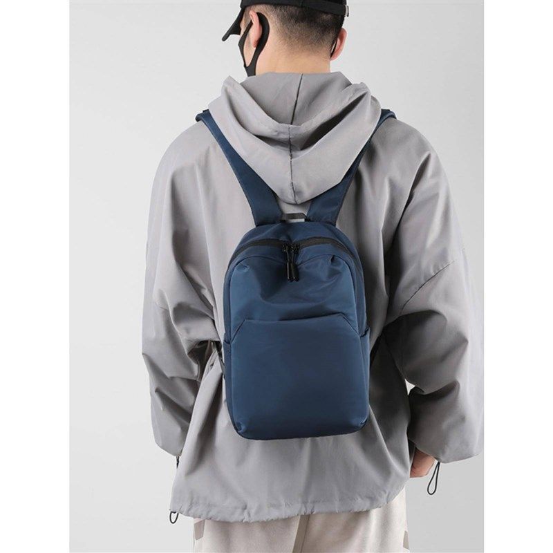 小号双肩包男士小型迷你双肩背包休闲旅行轻便简约百搭学生小书包