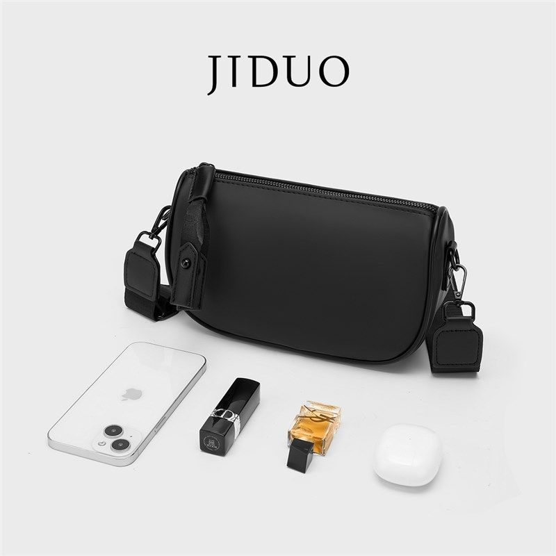 斜挎小包包帆布女式2024新款超火轻便单肩百搭挎包牛津布秋冬通勤