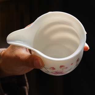 国风羊脂玉白瓷公道杯陶瓷茶海匀杯分茶器厚胎防烫手功夫茶具家用