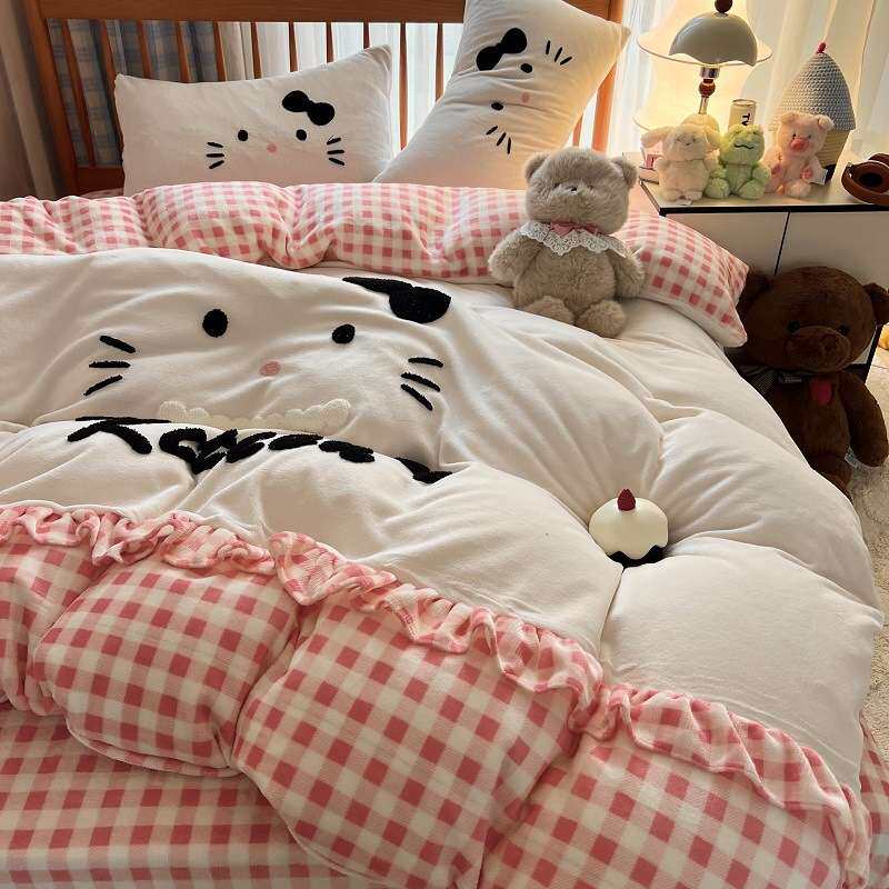 2026款毛巾绣牛奶绒花边款四件套小猫格格大床款牛奶绒三件套