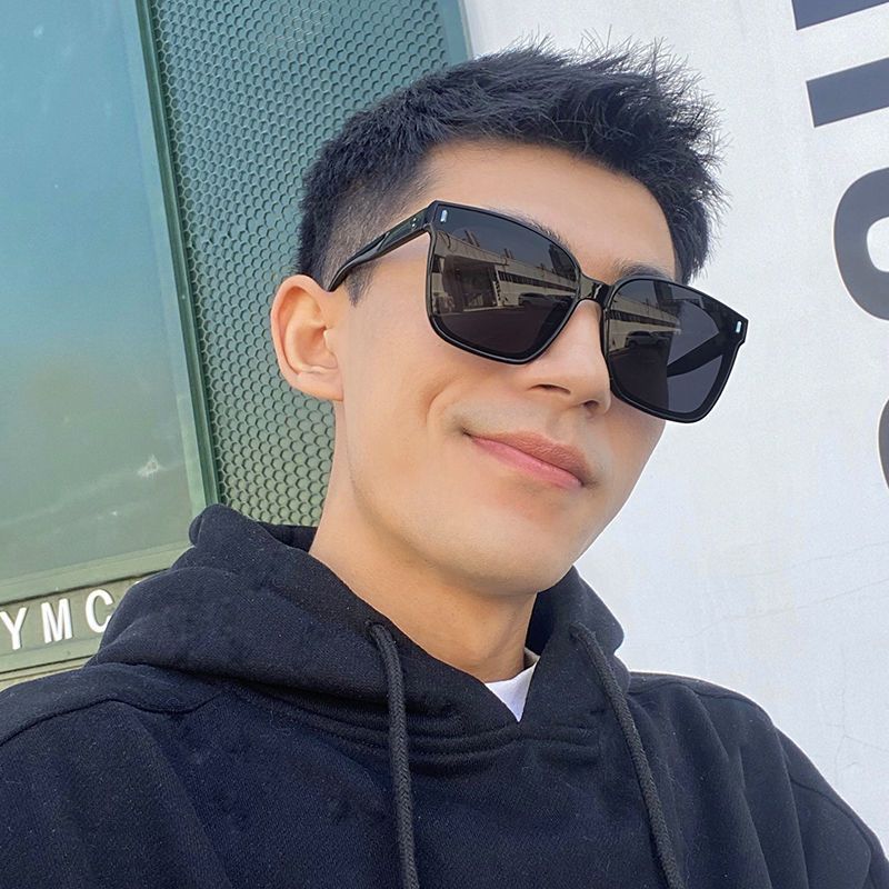 墨镜男潮韩版网红蹦迪潮物明星同款防紫外线遮强光开车专用眼镜