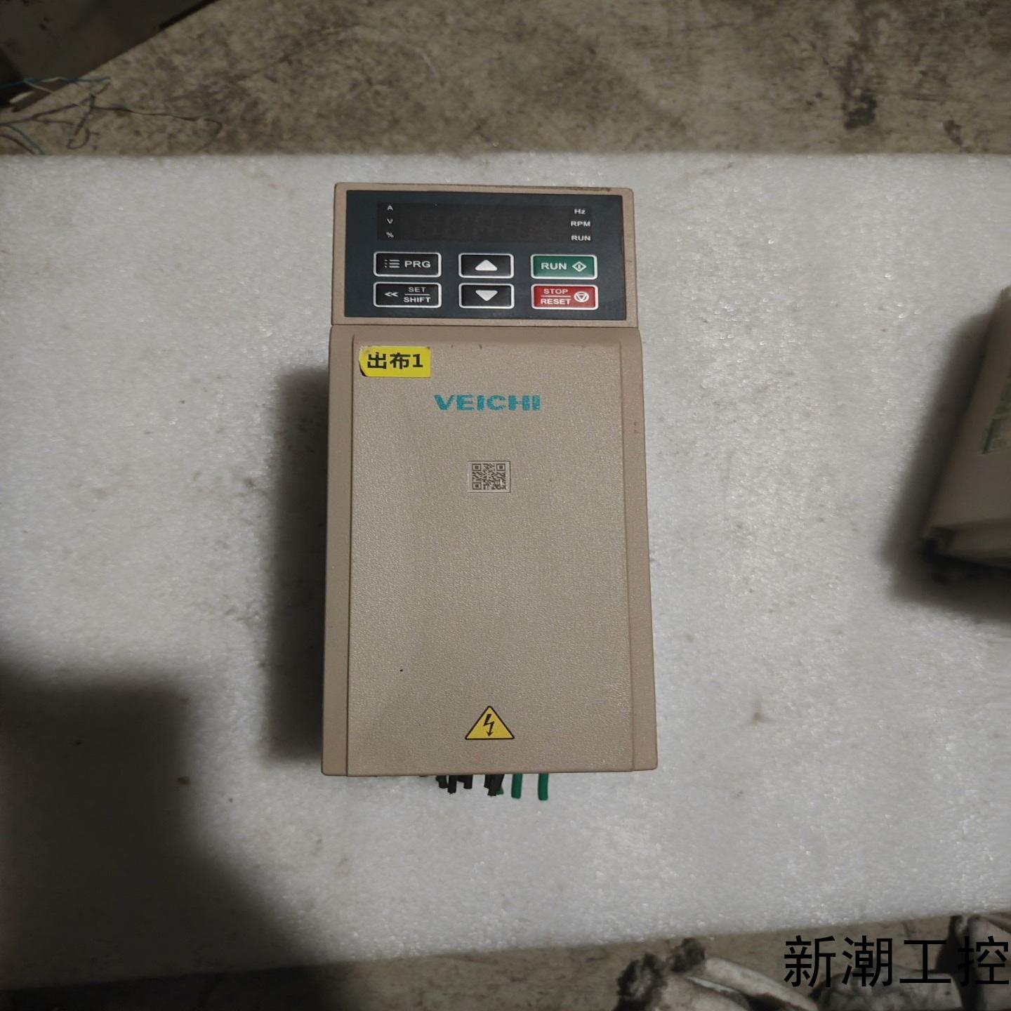 AC300-T3-1R5G2R2P-B伟创变频器议价商品