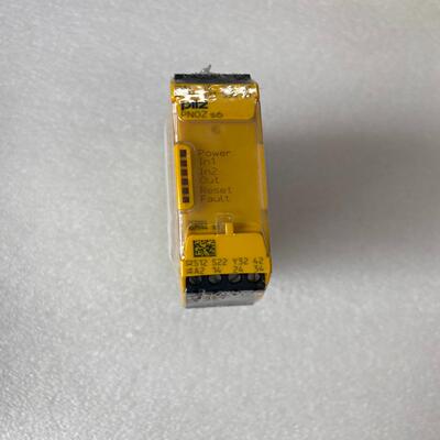 皮尔兹PNOZ S6安全继电器，货号750106，实物图拍摄~询价