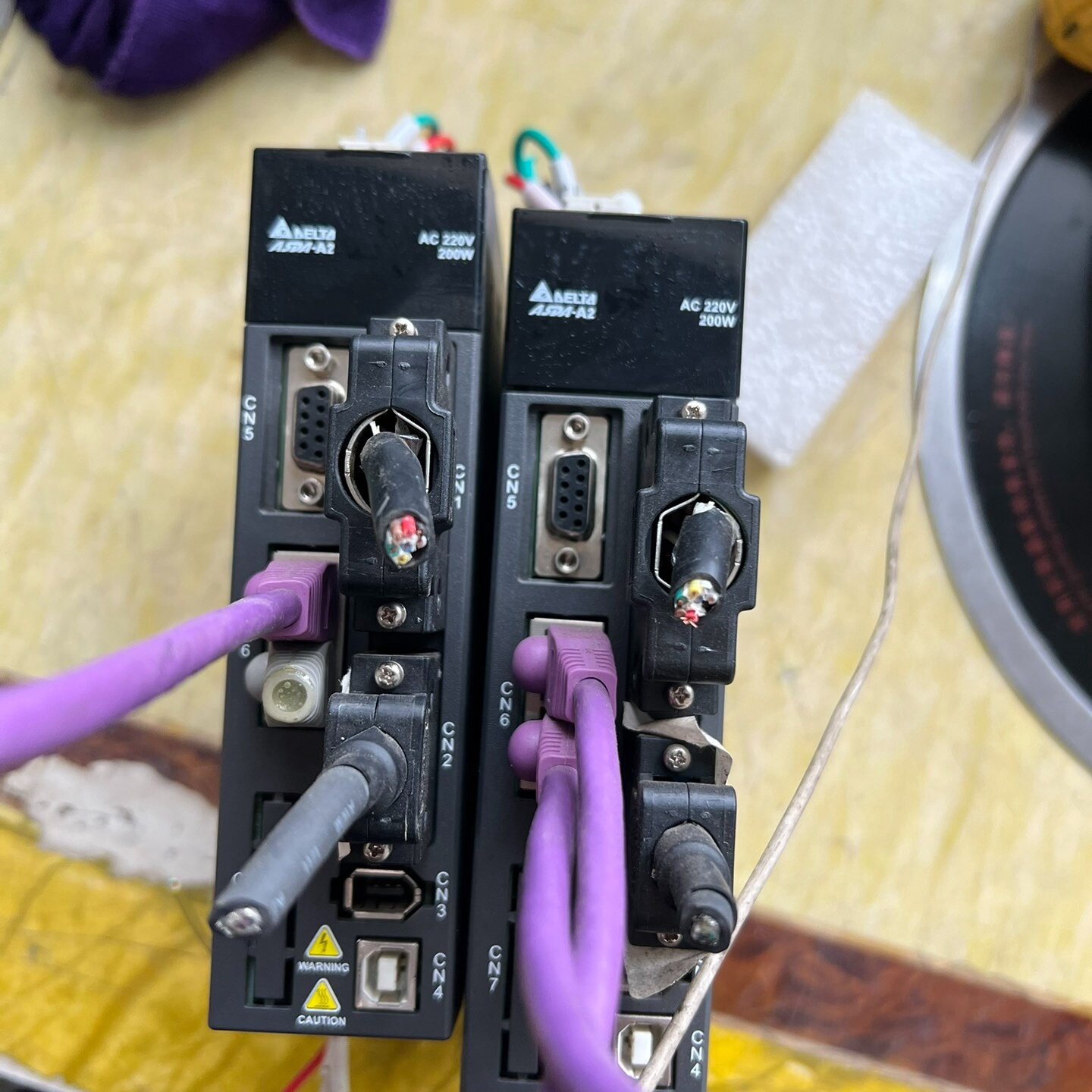 ASDA20221M拆机台达驱动器实物拍摄外观-议价