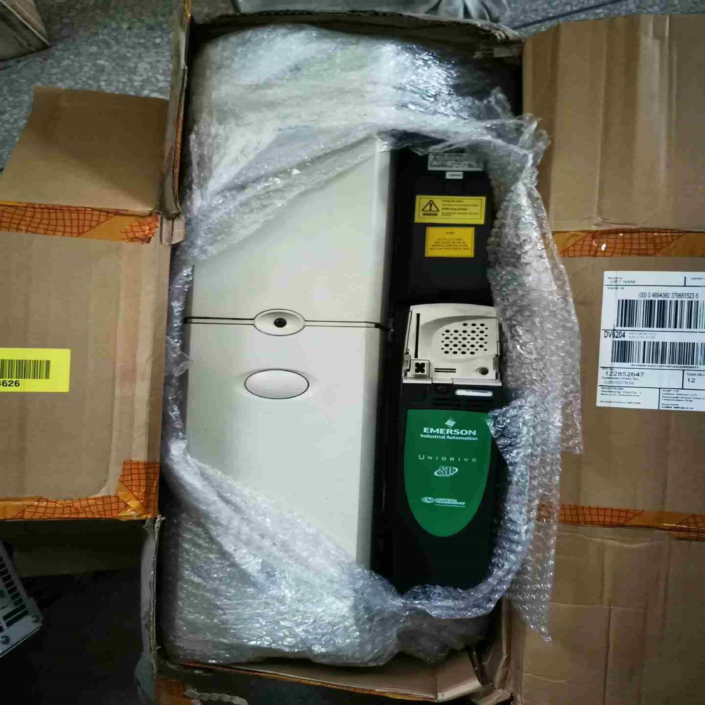 变频器SPMD1424 160/200KW 九成新拍前询价