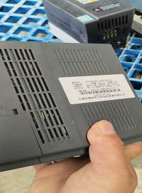 咨询-无锡福安1.5KW变频器一台，参数外观和英威腾GD10一样，