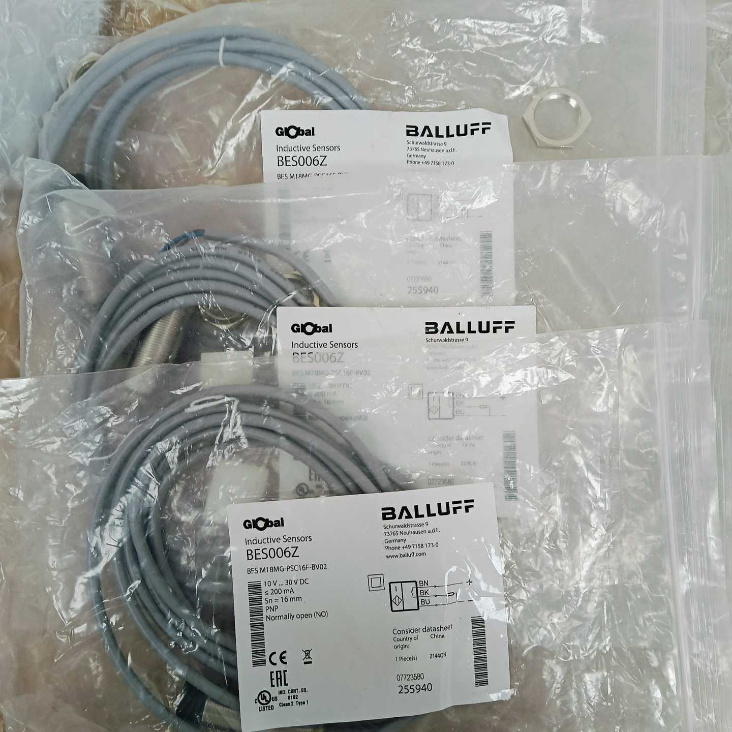 BES006Z电感式接近开关BESM18MG-PSC16F