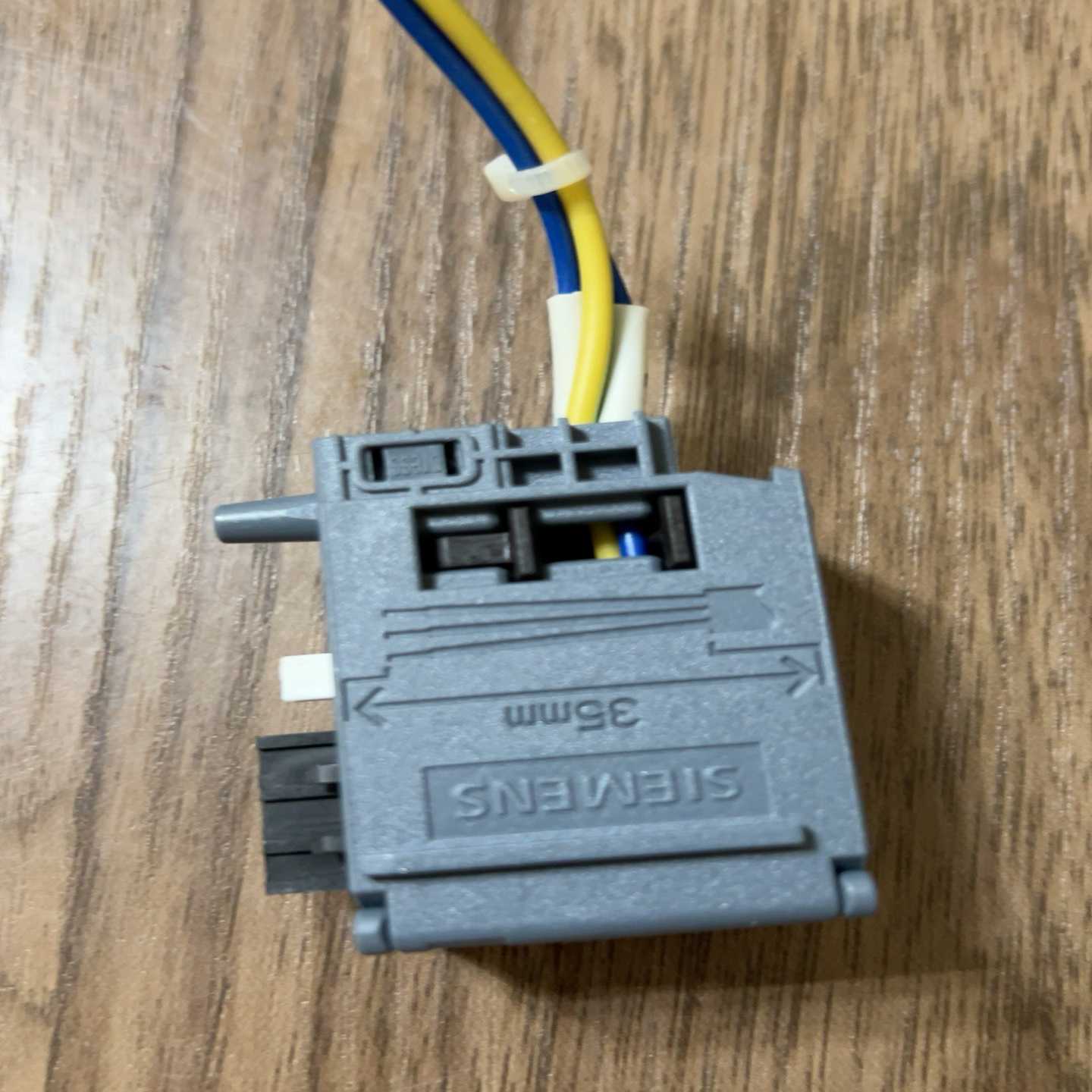 电源6EP1332-4BA006EP1333-4B询价