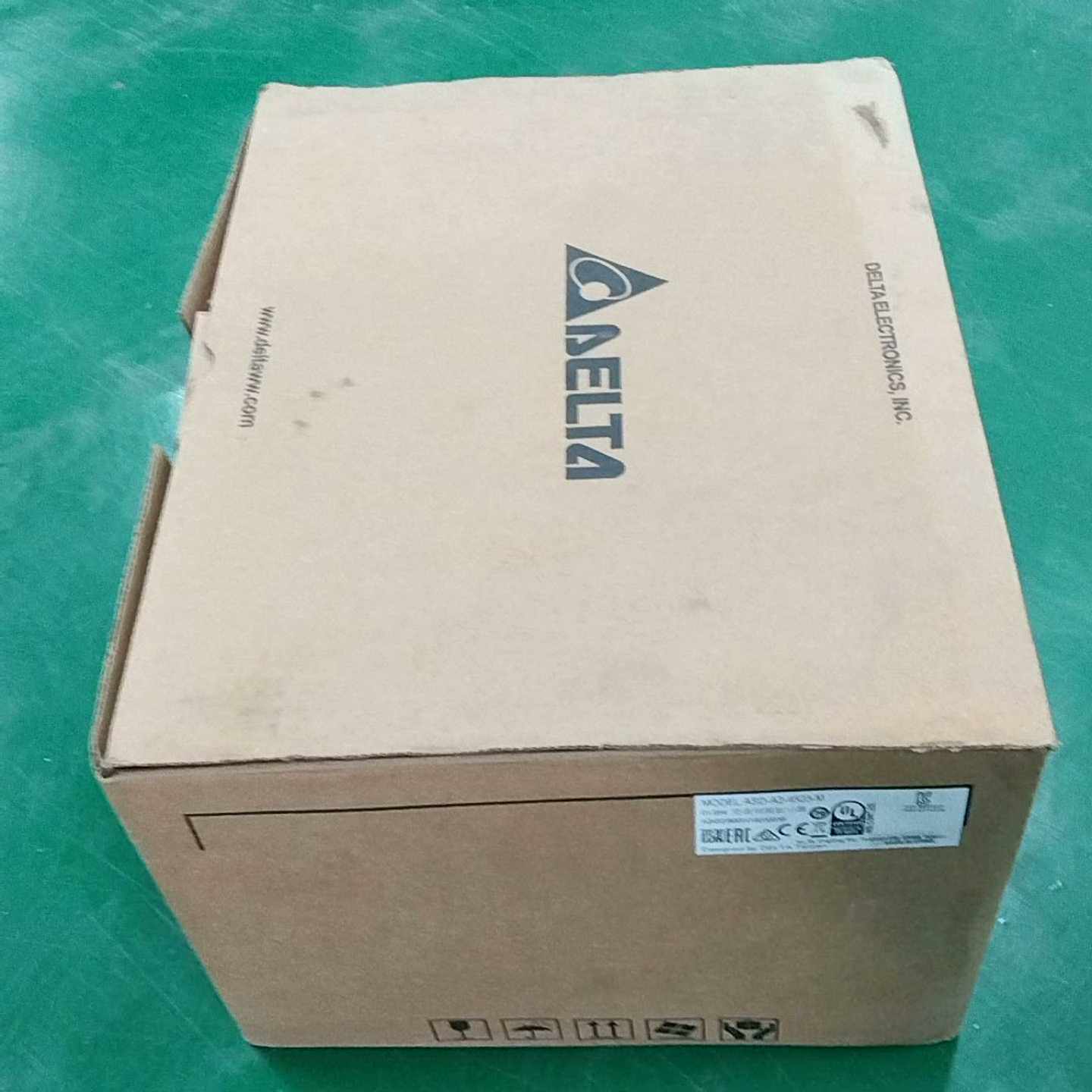 询价台达4.5KW驱动器ASD-A2-4523-M，实物图，带包