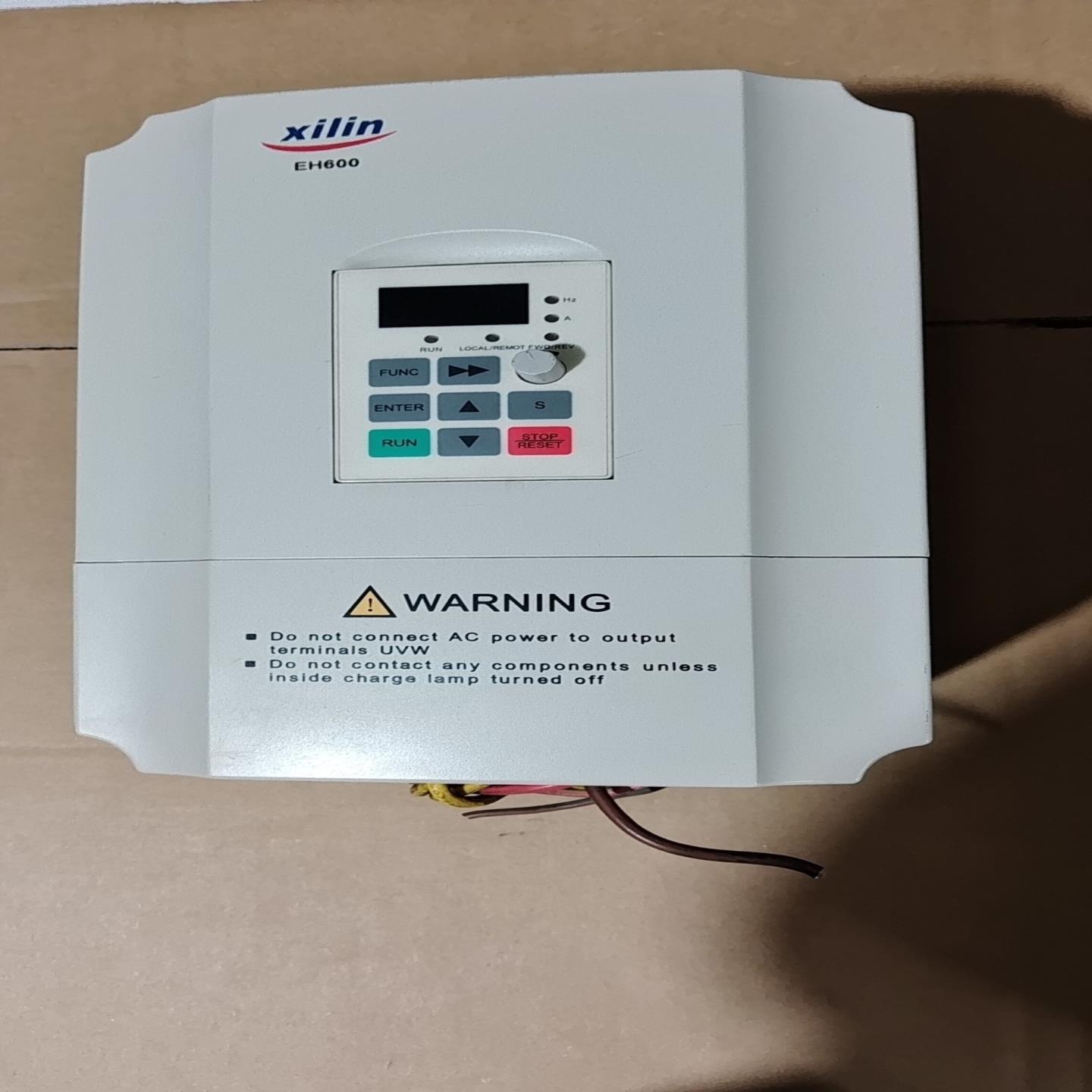 西林变频器EH640 A5.5G/7.5P B。（佳毅工控）