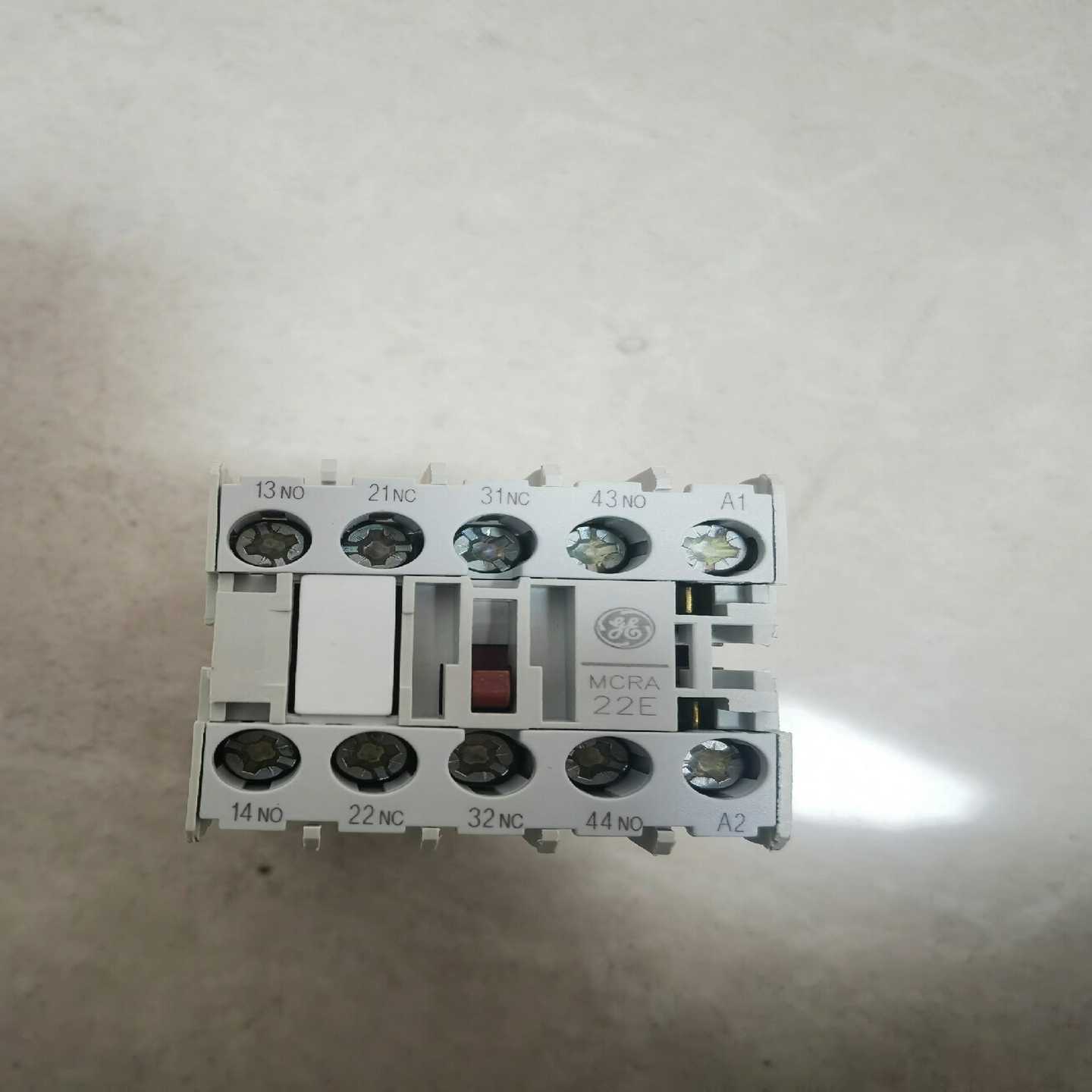 GE通用电气MCRA022AT9中间控制继电器触点询价