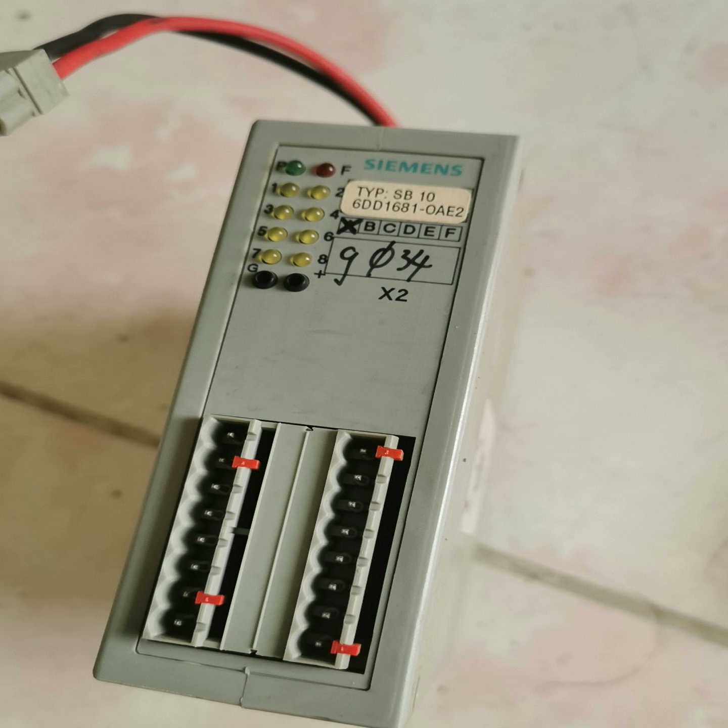 6DD1681-0AE2PLC模块只有一个【博航商行】