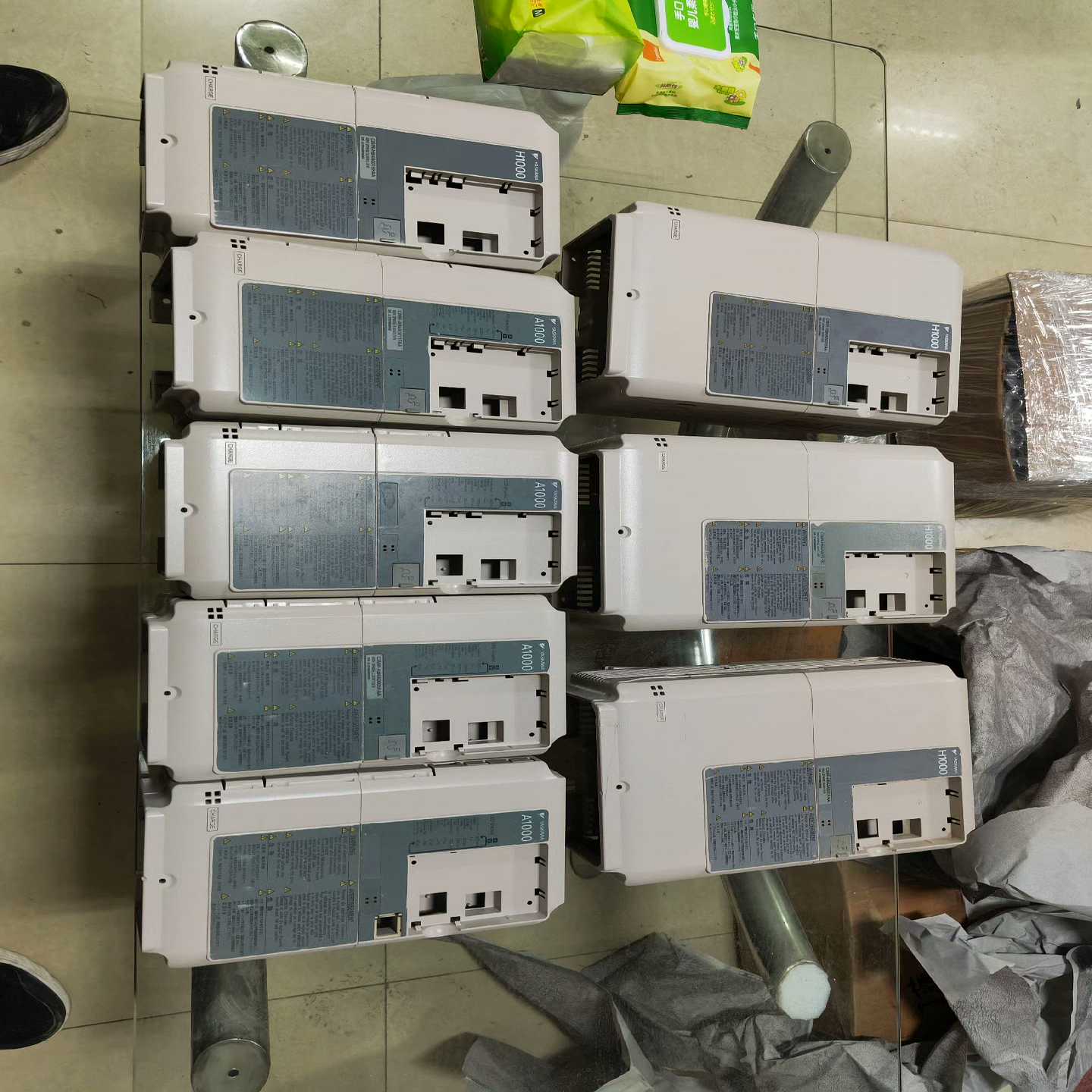 (询价)安川A1000九成新塑料壳，安川A1000 22KW变频器铁