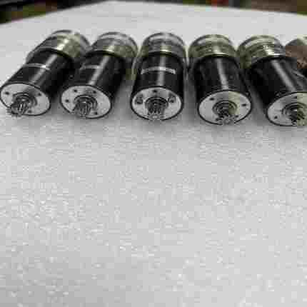 询价~ABB压力传感器261GS -未使用，有划痕