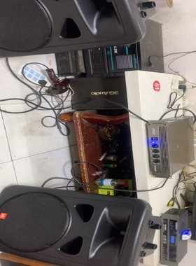 湖山PE4250功放一台。原装无修。正常使用。4声道的。可以--