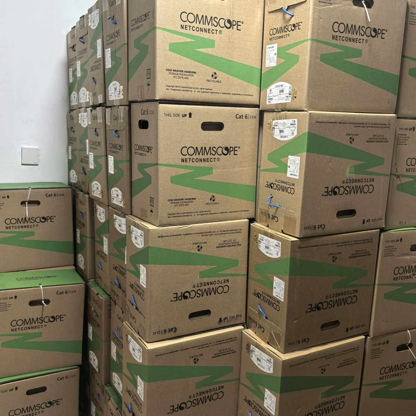 #网线六类原装正品康普/安普AMP六类网线1427071-6--议价商品