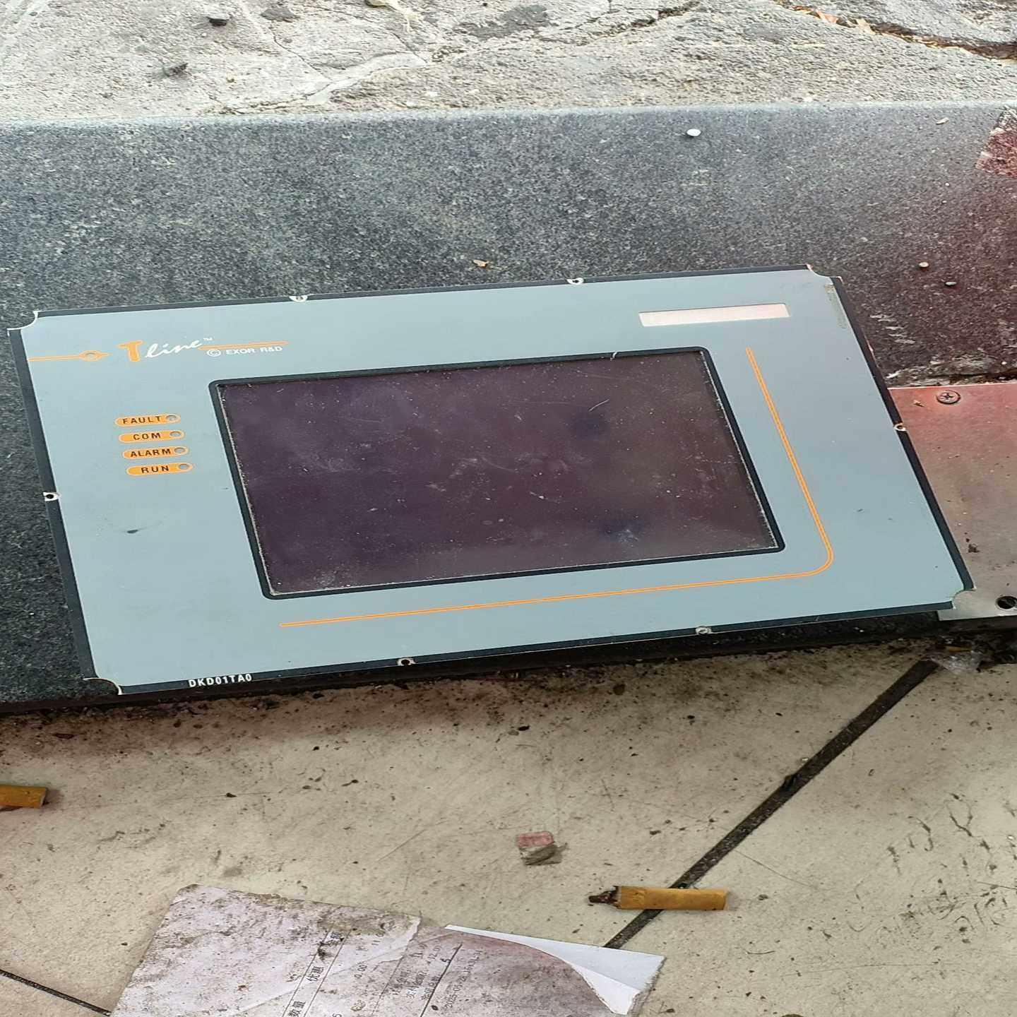 TERT-16-0645触控屏幕，功能，成色如图，询价