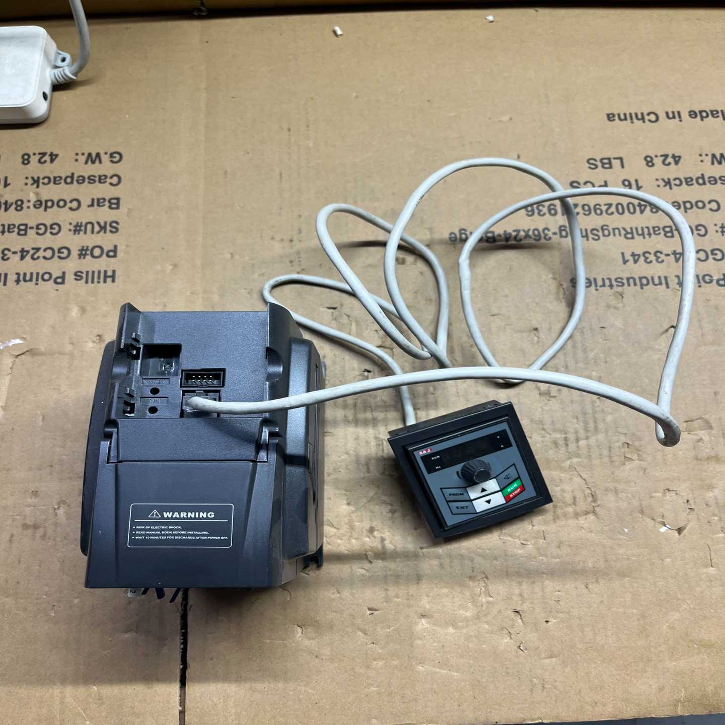 SAJ三晶1.5KW变频器，ATV13-2S1R5GH--议价商品