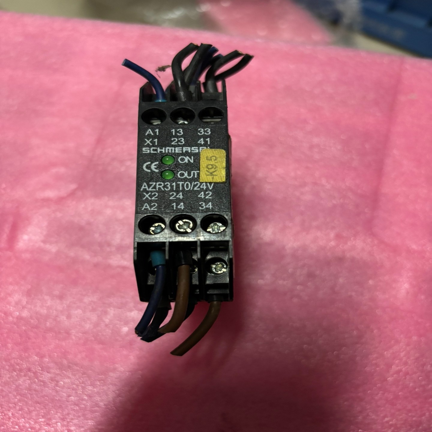 施迈赛继电器AZR31T0件，成色如图。议价。B5询价