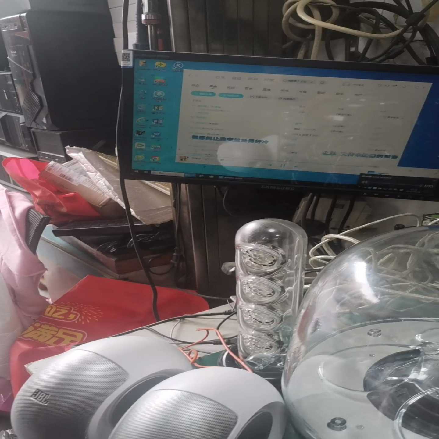 JBL蜗牛有源音箱。USB直接插使用也可以aux插线使用,成--议价商