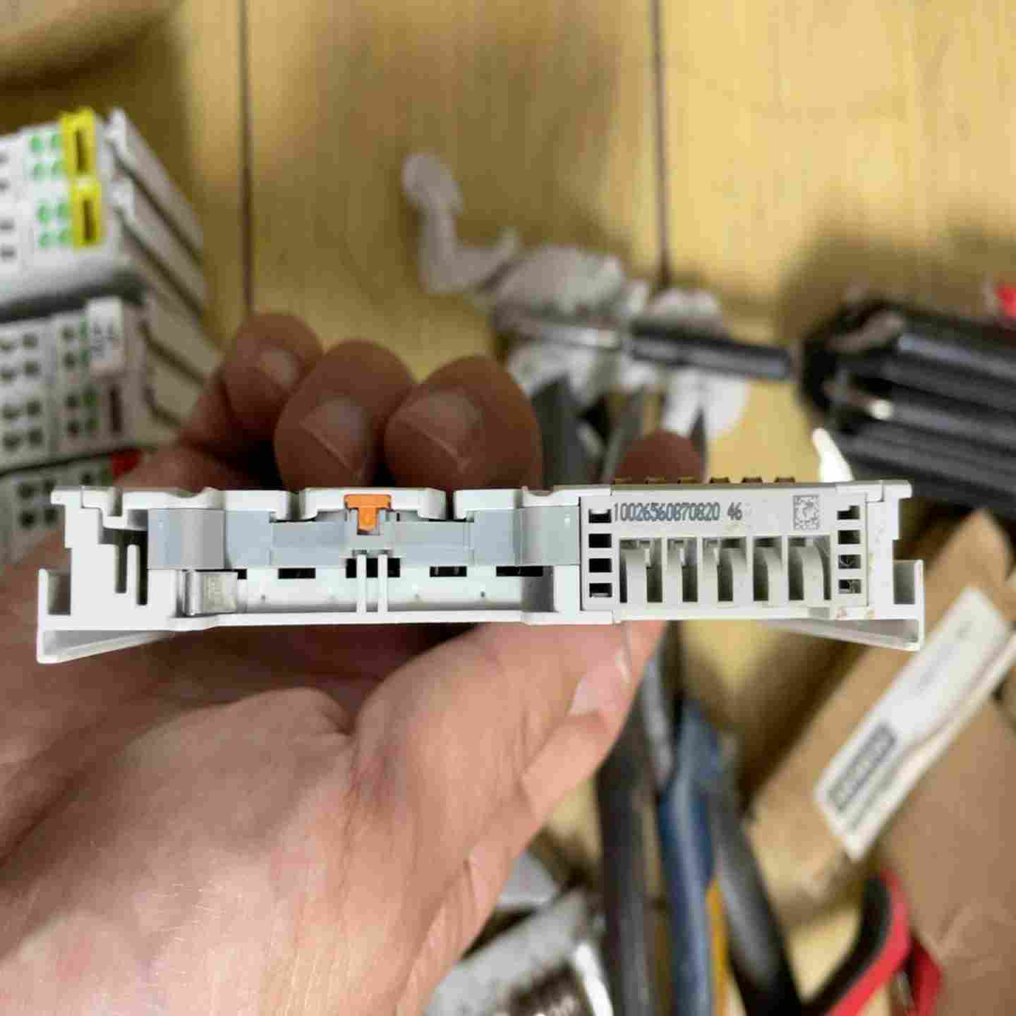 全新施耐德LV431541电操一议价商品