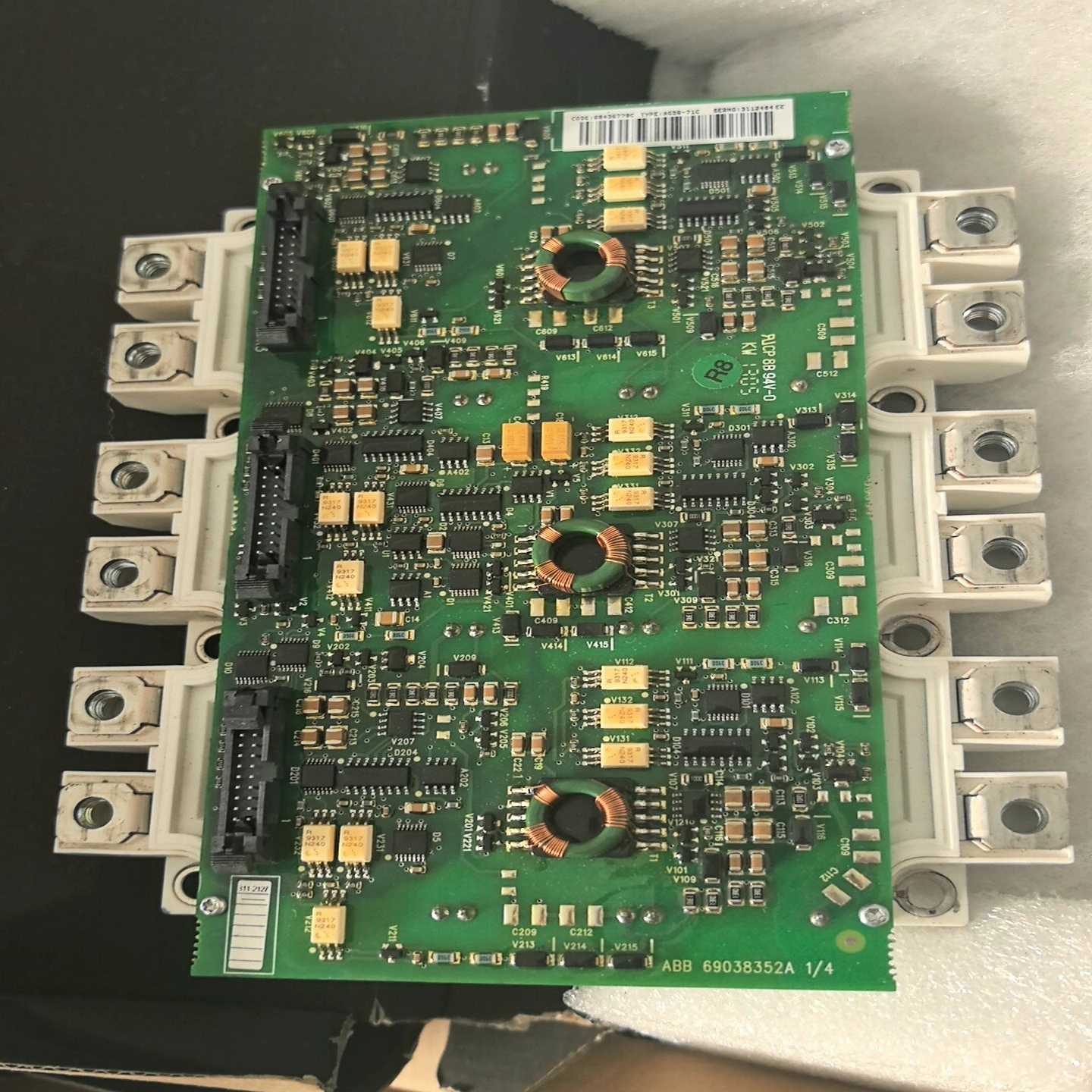 FS450R17KE3AGDR-71C功能，成色9.5询价