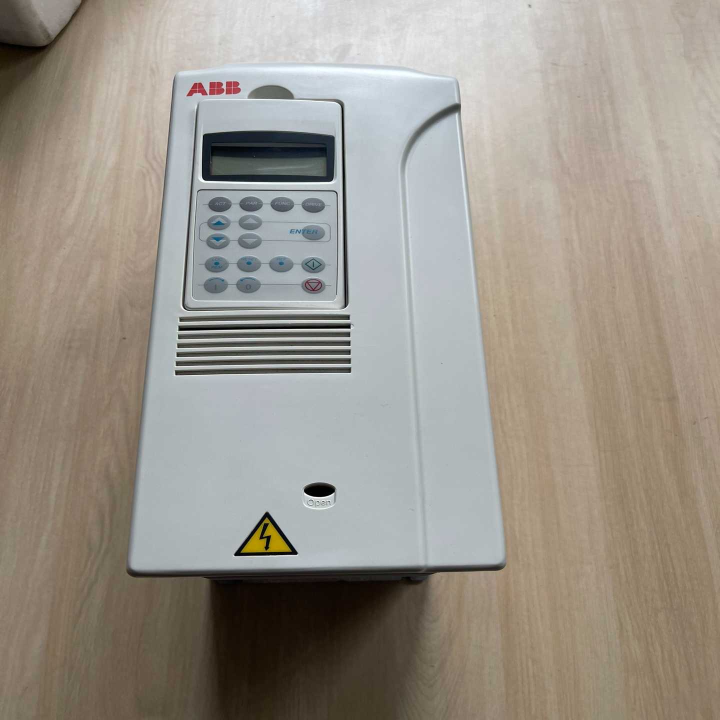 【议价】变频器ACS800-01-0016-5P901实适用