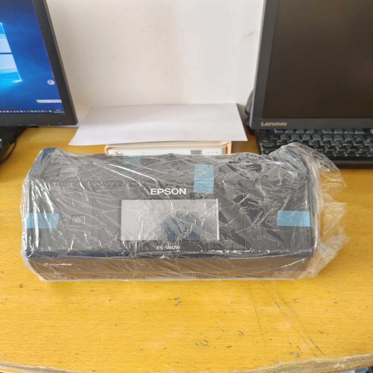 爱普生样品机ES-580W扫描仪。实物拍摄,仅试扫描325页--议价商品