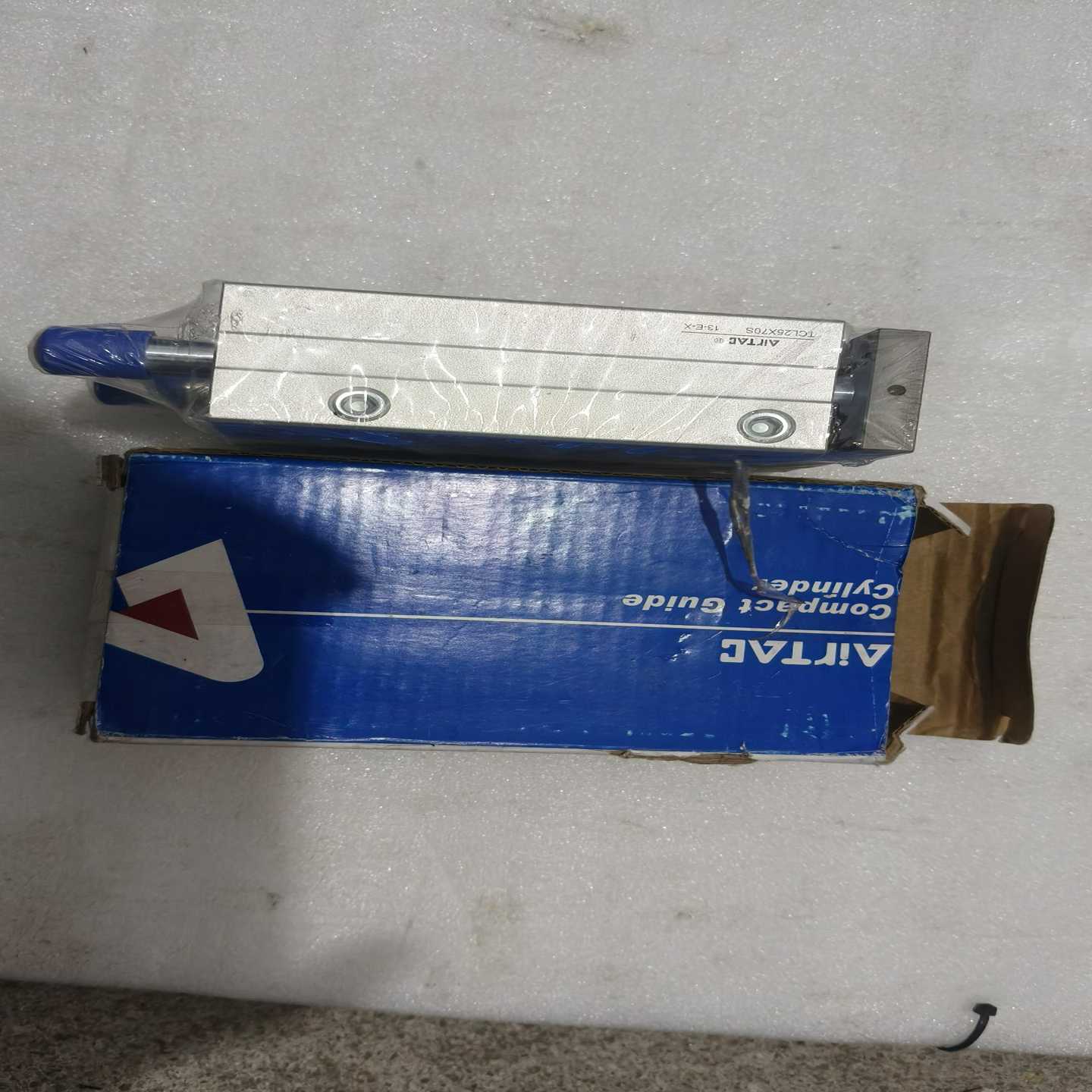 （议价）亚德客TCL25-70S三杆气缸图为实物拍摄。