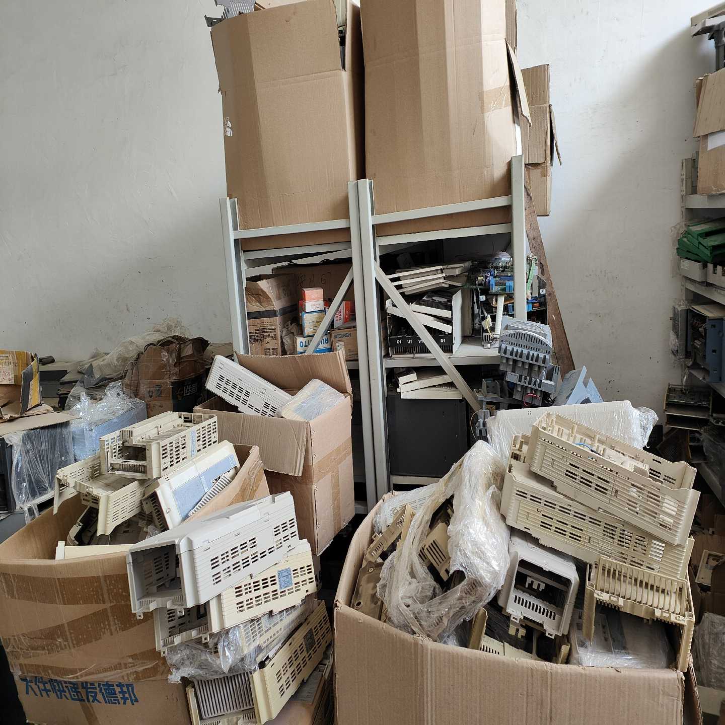 安川变频器各系列外壳塑料壳，安川各功率各系列上盖+下盖中层