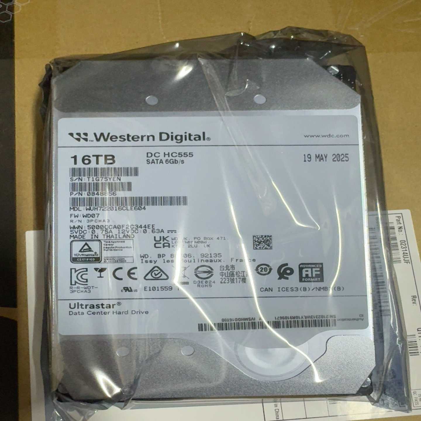 西数16TB企业级硬盘，DCHC555，SATA6Gb/--议价商品