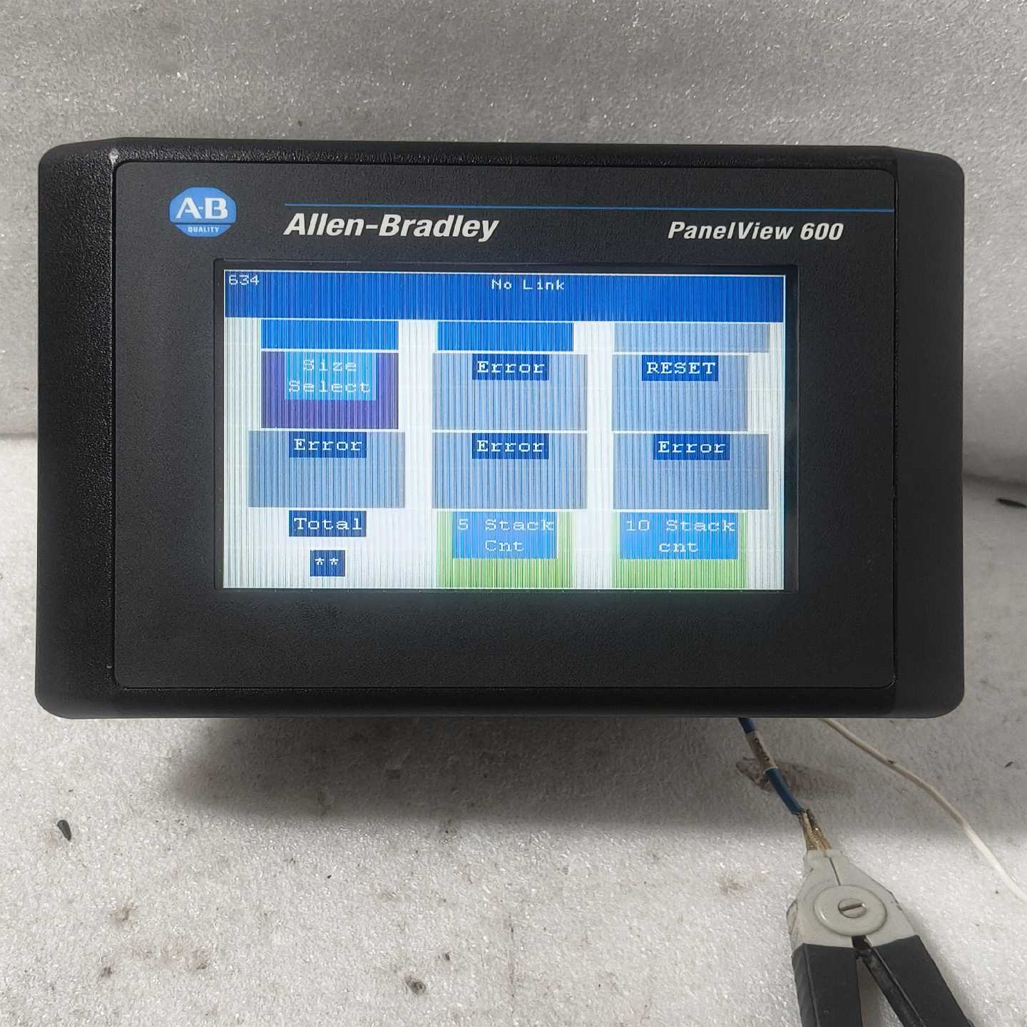 AB/罗克韦尔2711-T6C20L1，成色如图，功能正常使--议价商品