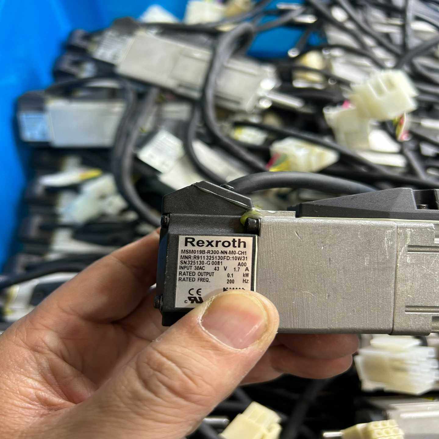 力士乐伺服100W电机：MSM019B-R300-NN-M0--议价商品