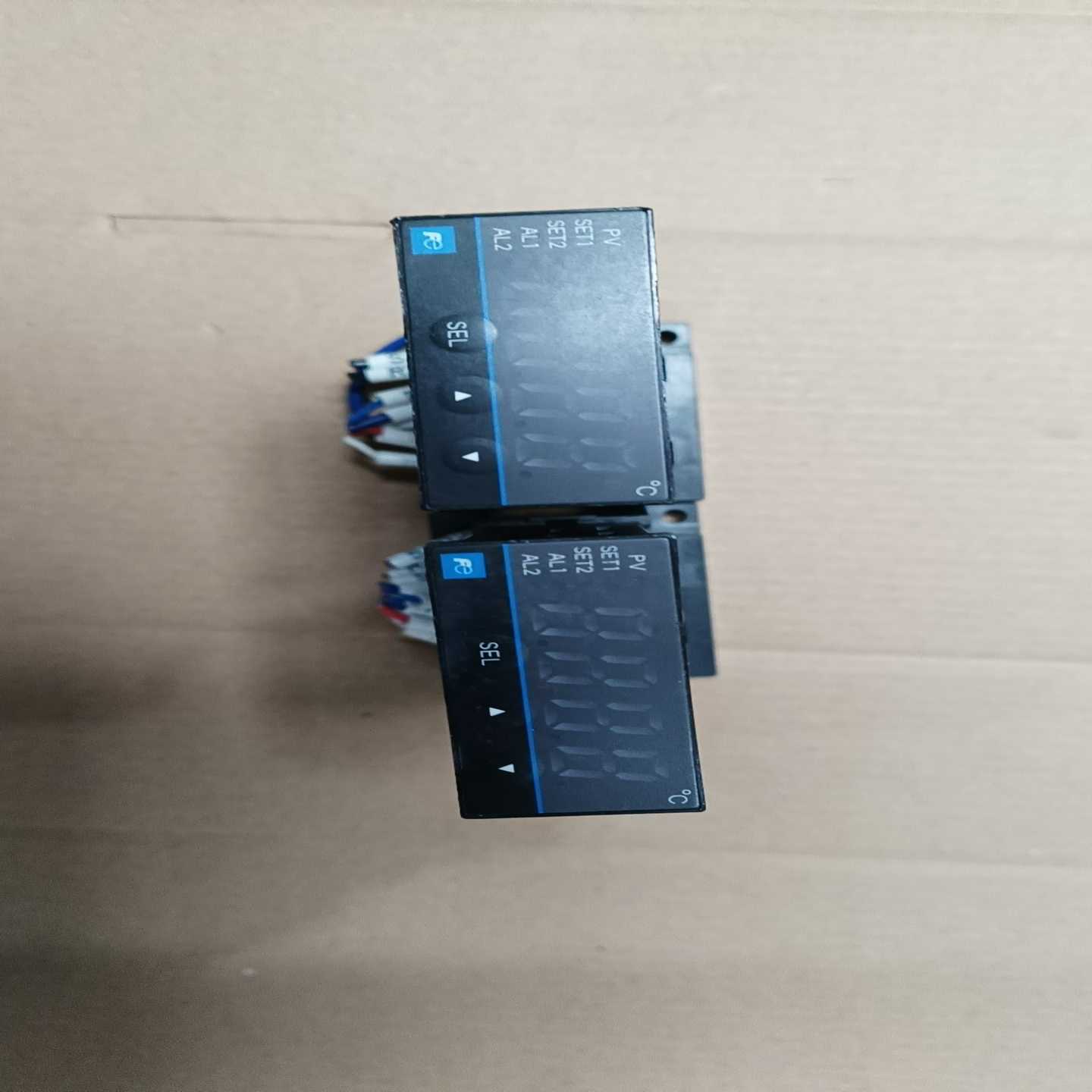 富士温控表 PXR3TAY2-1Y061富士温控表 PXR3【鑫鑫商铺】
