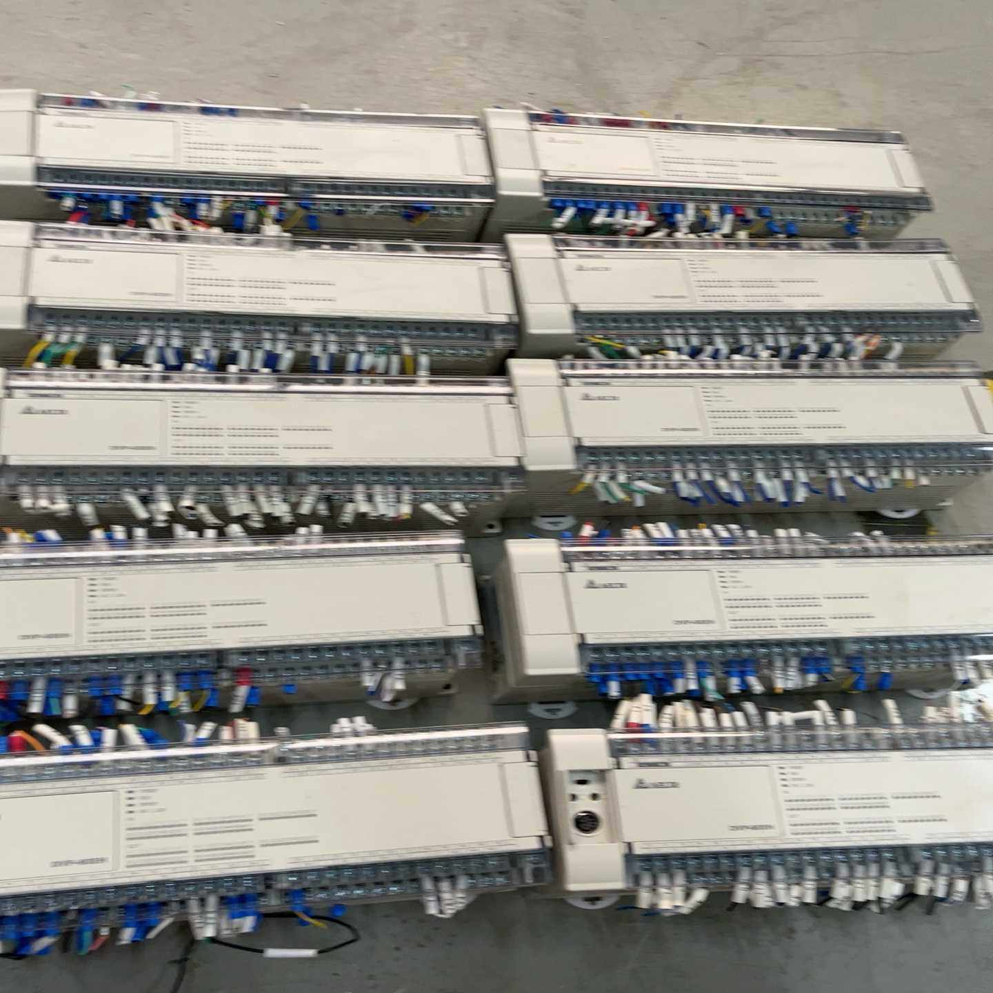 台达PLC DVP80EH00T3 成色9.9新 年份20年~询价