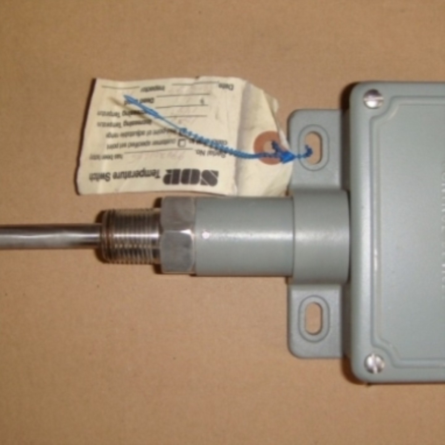 售前询价议价温度开关 201NN-K125-U9-C7A-X 温度继电器 201NN-K1