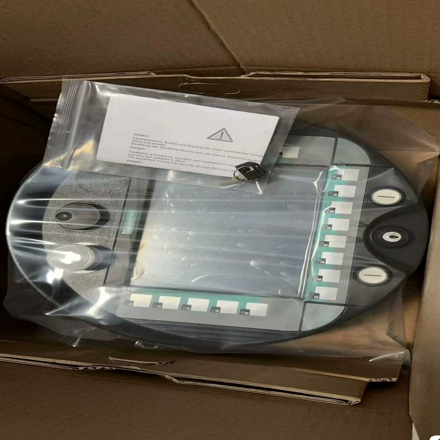 6AV6645-0CC01-0AX0西门子移动手操触摸屏--议价商品