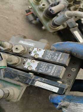 【星慕电子】PNEUNAC电磁阀组，6386A00132（47Z)主板6