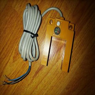 红外线U型槽光电感应开关E3S GS30E4三线NPN常开电