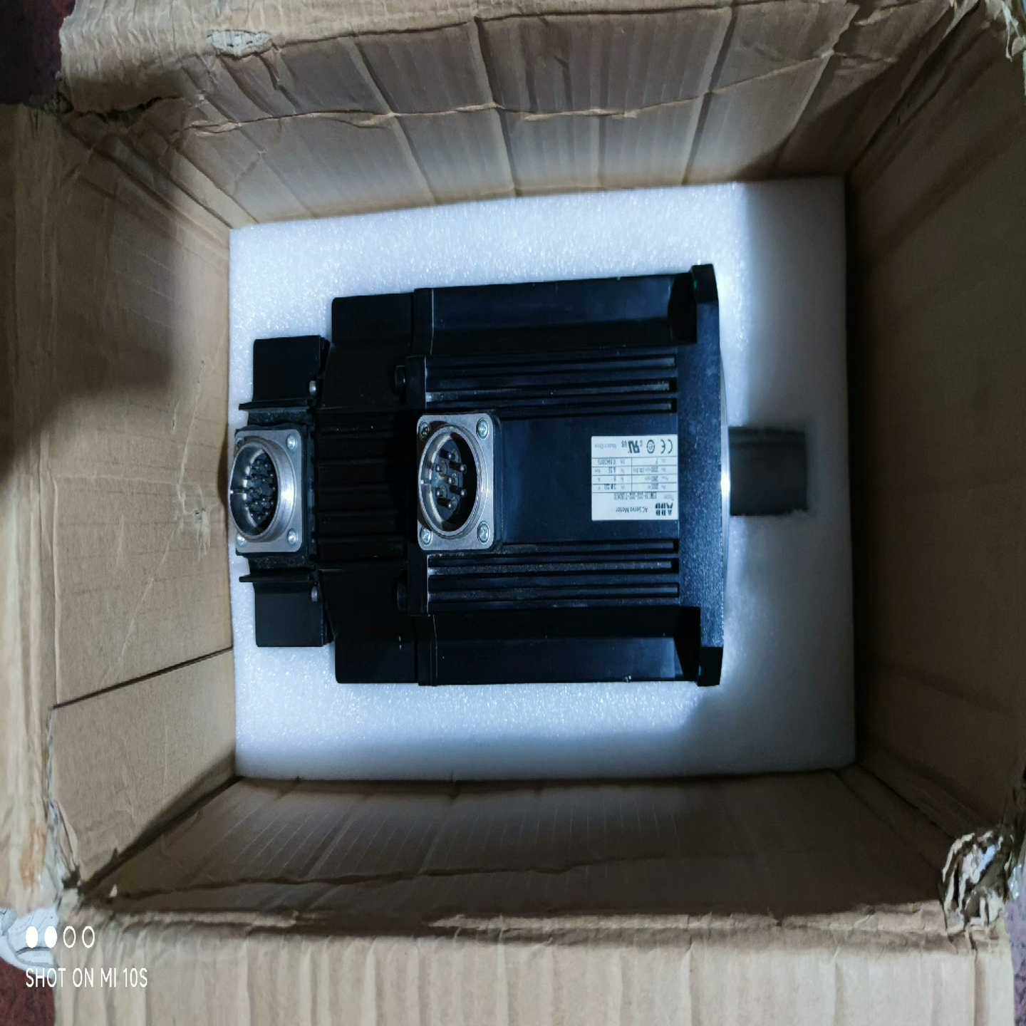 伺服电机型号ESM13B-202-202-T1B0